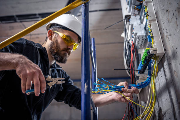 Best Affordable Emergency Electrician  in Golden Triangle, NJ